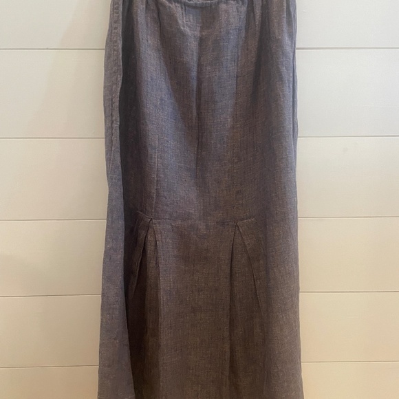 FLAX by Jeanne Englehart Linen Skirt in Plum Size Medium - Picture 2 of 8